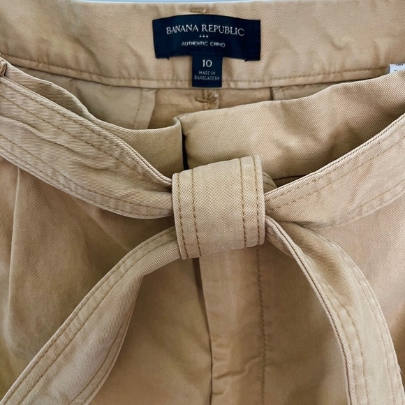 Banana Republic Utility Chino Shorts with Tie Waist | Size 10 - Picture 5 of 5